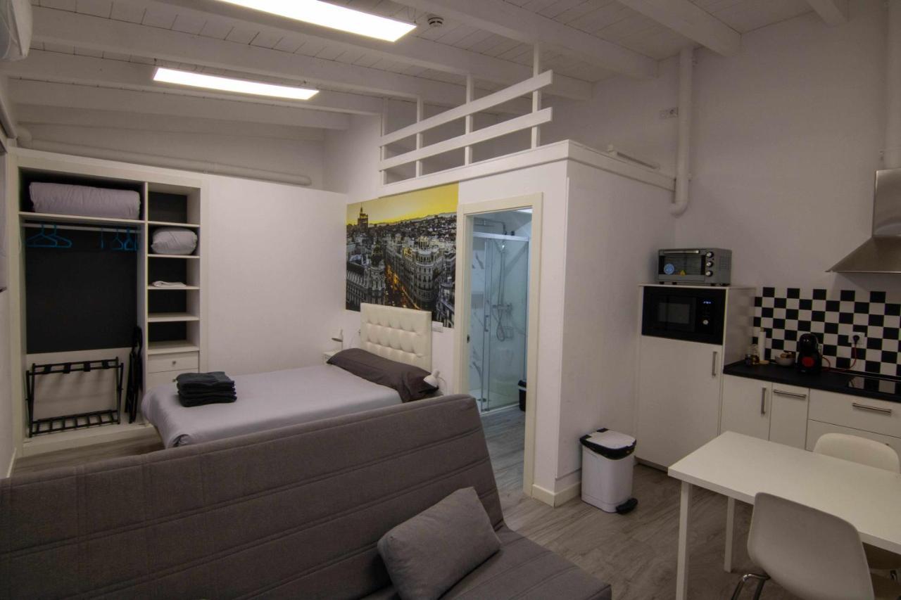 Appartamento Loft Madrid León Esterno foto