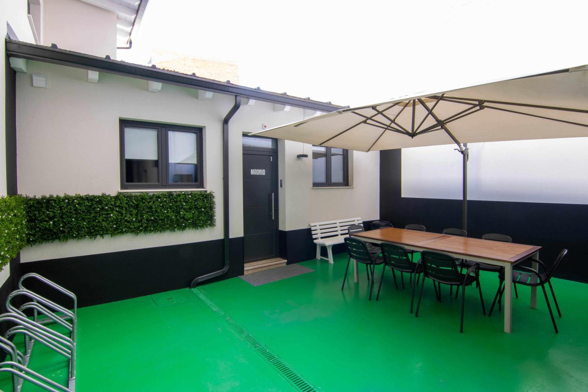 Appartamento Loft Madrid León Esterno foto